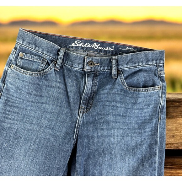 Eddie Bauer Jeans  Women 2 Boyfriend Slim Whiskered Fade Dyed Stretch Street EUC - Picture 1 of 12